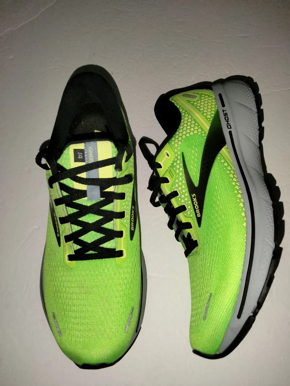 Brooks Ghost 14 (Size 11) Men's Neon Green & Black Cushion Lace Up Running Shoes